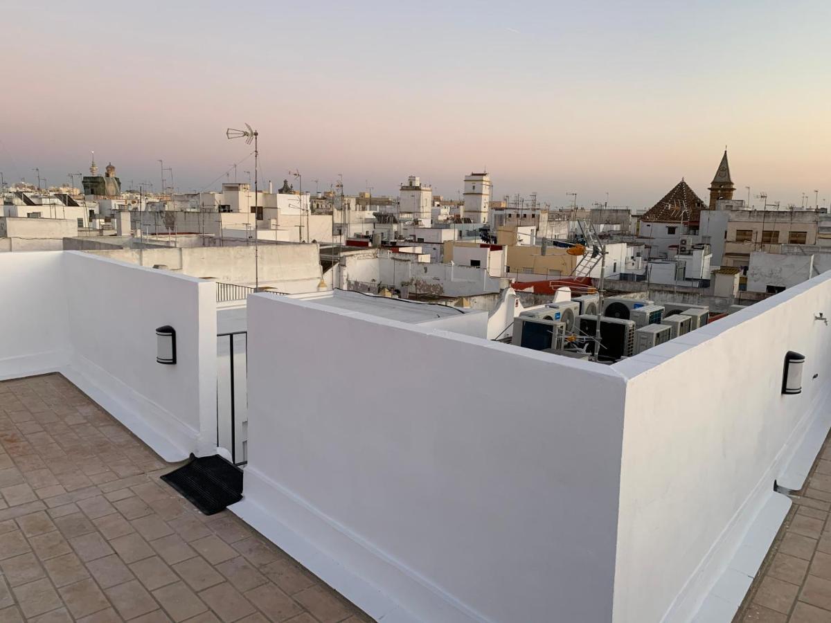 Atico Terraza Cadiz Centro Ascensor Playa De La Caleta Apartment Exterior photo