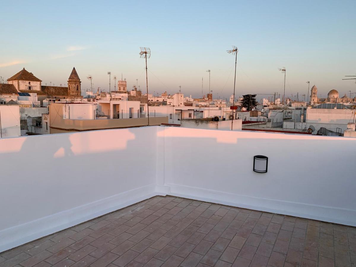 Atico Terraza Cadiz Centro Ascensor Playa De La Caleta Apartment Exterior photo