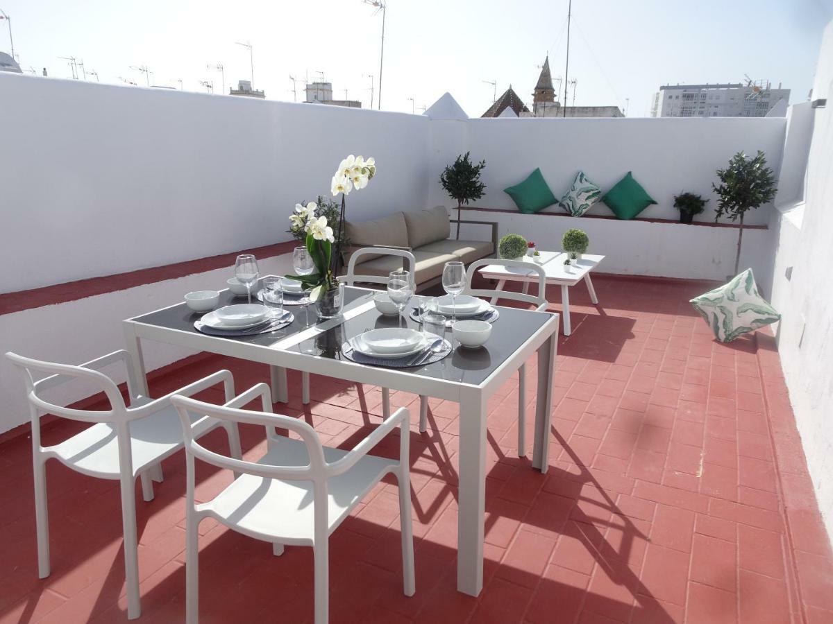 Atico Terraza Cadiz Centro Ascensor Playa De La Caleta Apartment Exterior photo